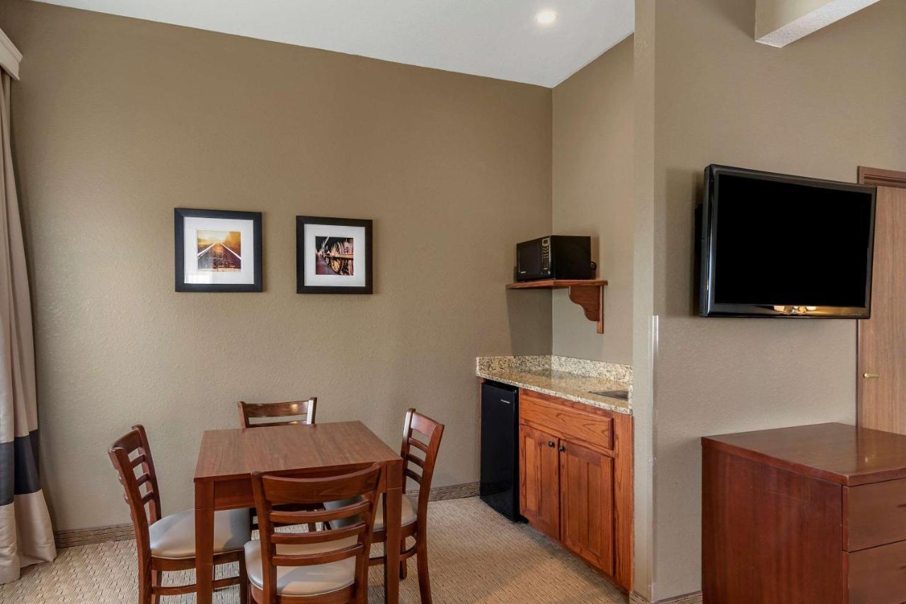 Comfort Inn Warrensburg Station Dış mekan fotoğraf