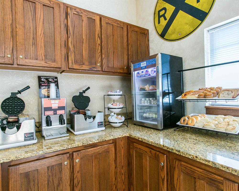 Comfort Inn Warrensburg Station Dış mekan fotoğraf