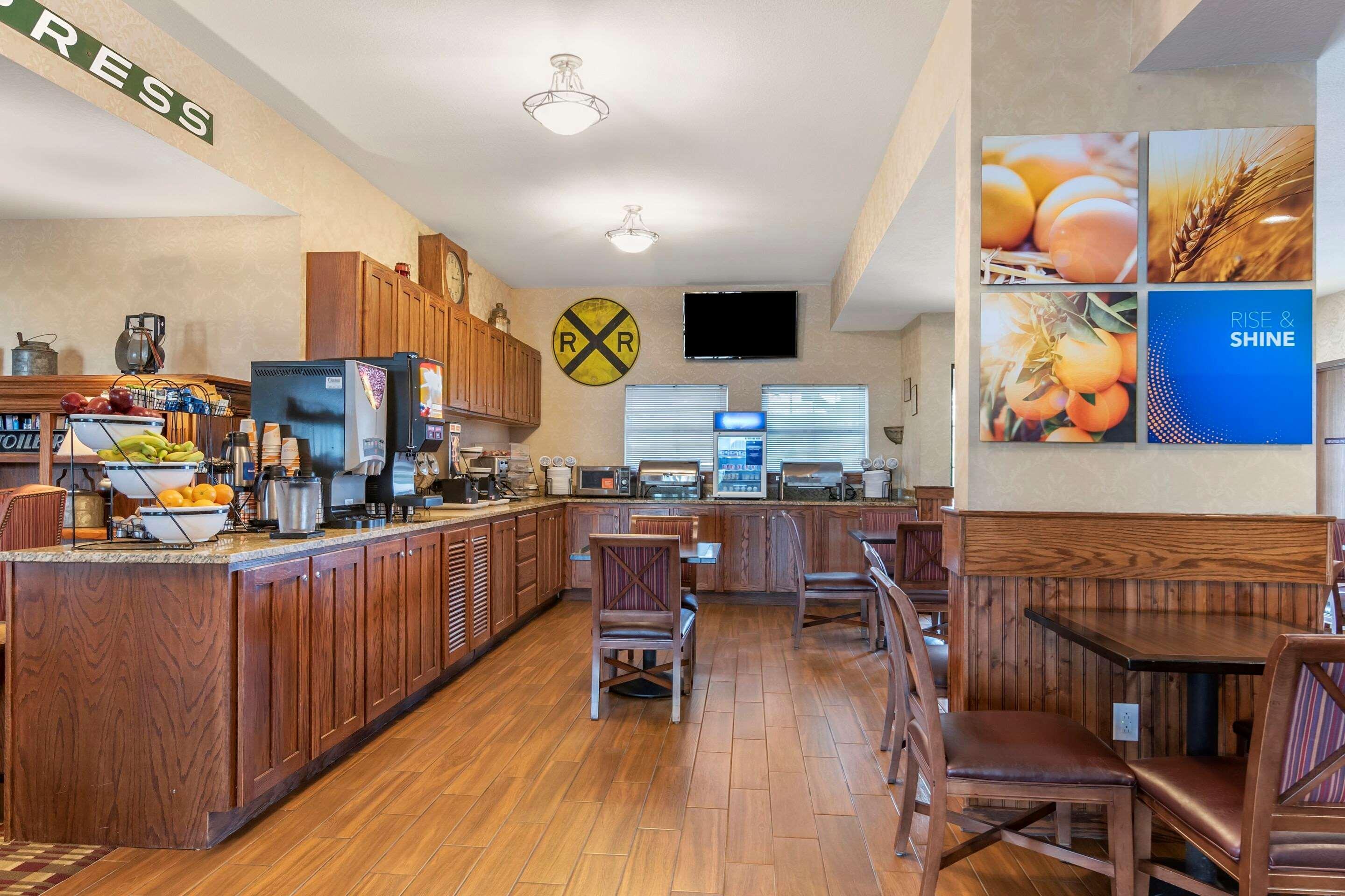 Comfort Inn Warrensburg Station Dış mekan fotoğraf