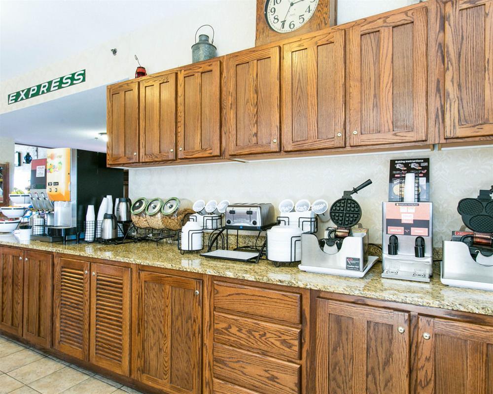 Comfort Inn Warrensburg Station Dış mekan fotoğraf